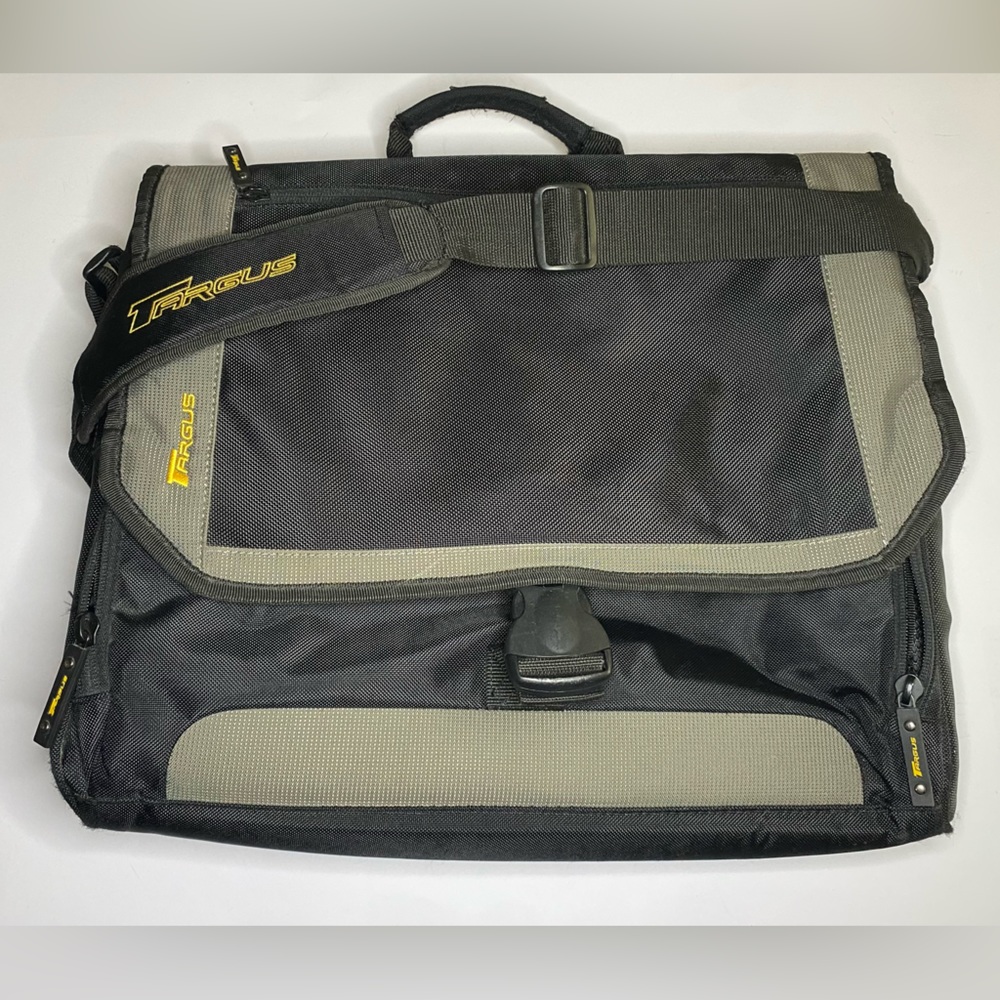Targus Laptop Bag Carrying Case Messenger Bag